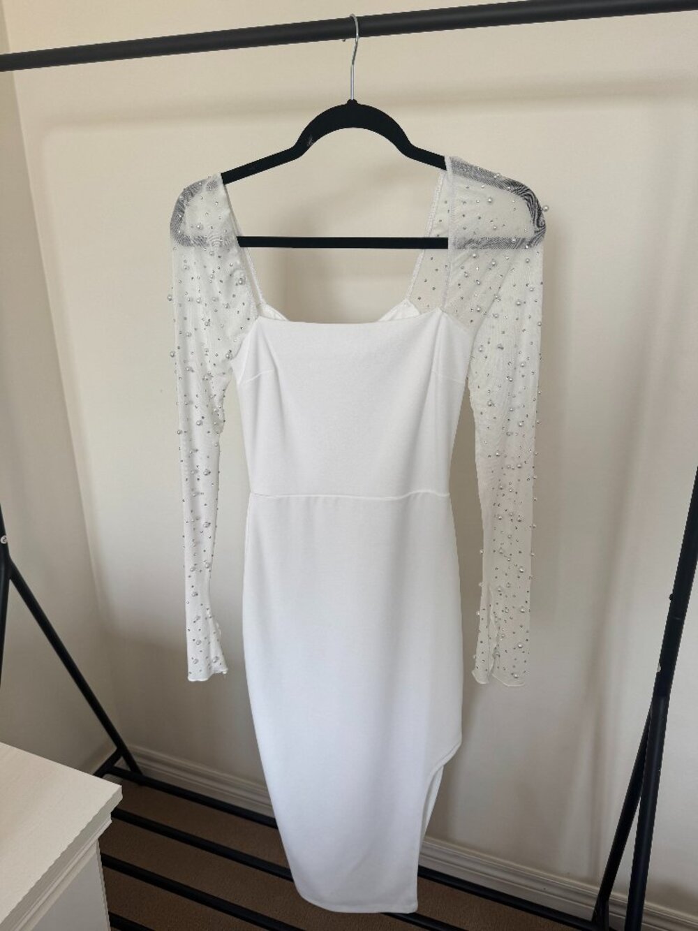 White Pearl & Rhinestone Sheath Dress – Size S